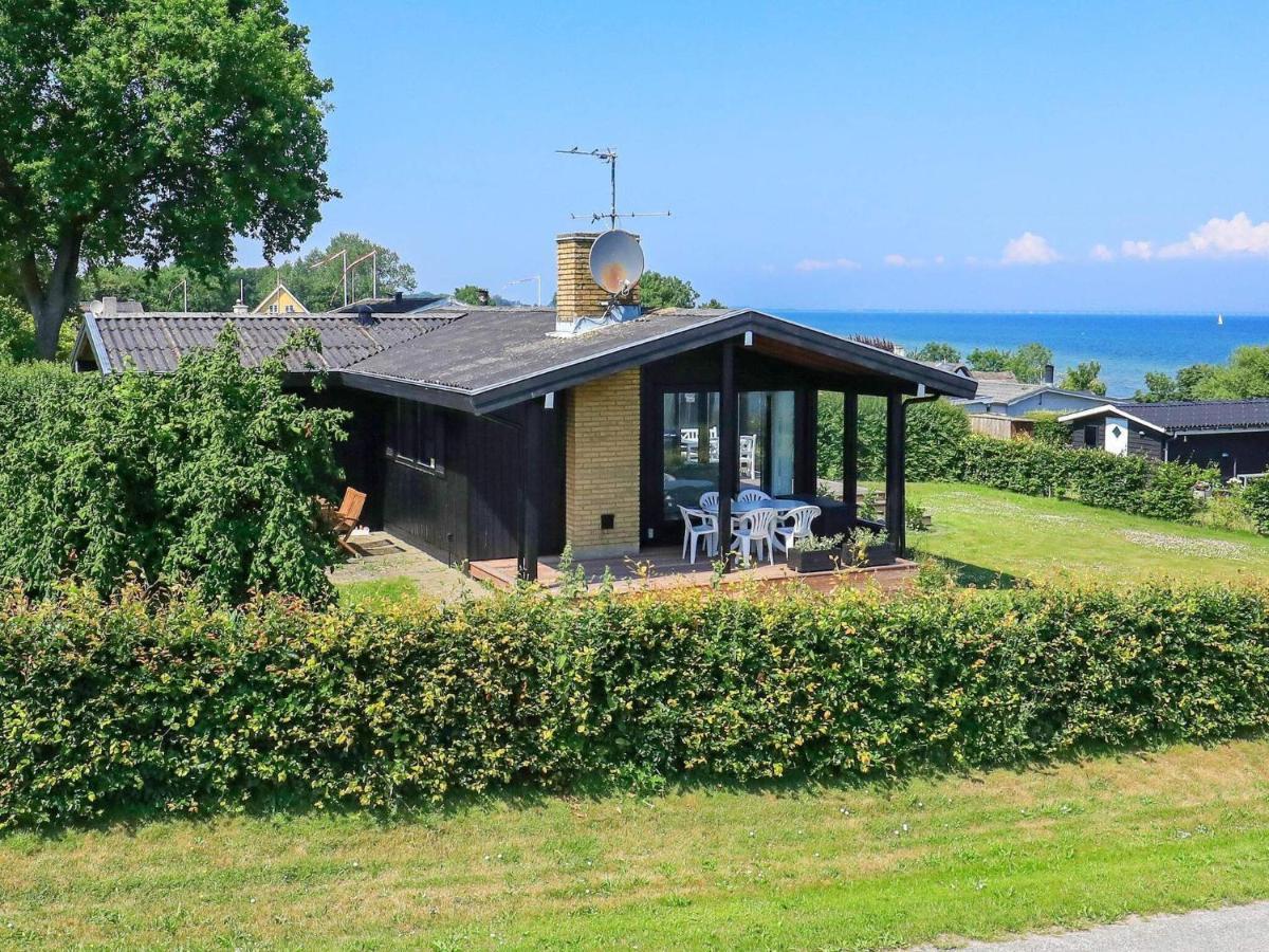 6 Person Holiday Home In Hesselager Værelse billede